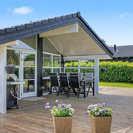 Vakantiehuis Frederikke - 875m From The Sea By Interhome