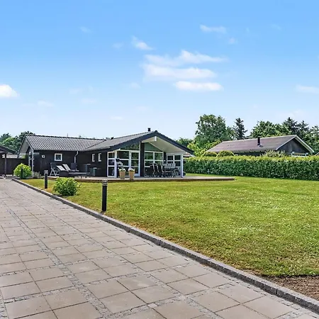 Vakantiehuis Frederikke - 875m From The Sea By Interhome *